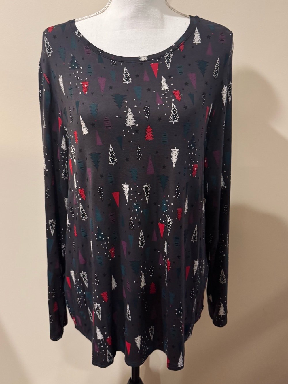 Apt. 9 Black Long-Sleeve Holiday Tree Graphic Tee